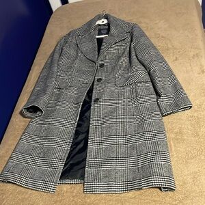 Black and white pea coat Vance Camuto size Large